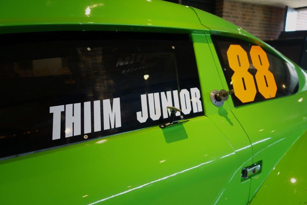 Navneskifte. Der har stået Michel Nykjær på denne supertourisme-racer fra Image Racing, men han er optaget af et løb i udlandet, og derfor rykker Nicki Thiim ind i bilen. På bil nr. 44 står der Thiim Senior. På bil nr. 88 er det nu Thiim Junior.
(Foto: Image Racing)